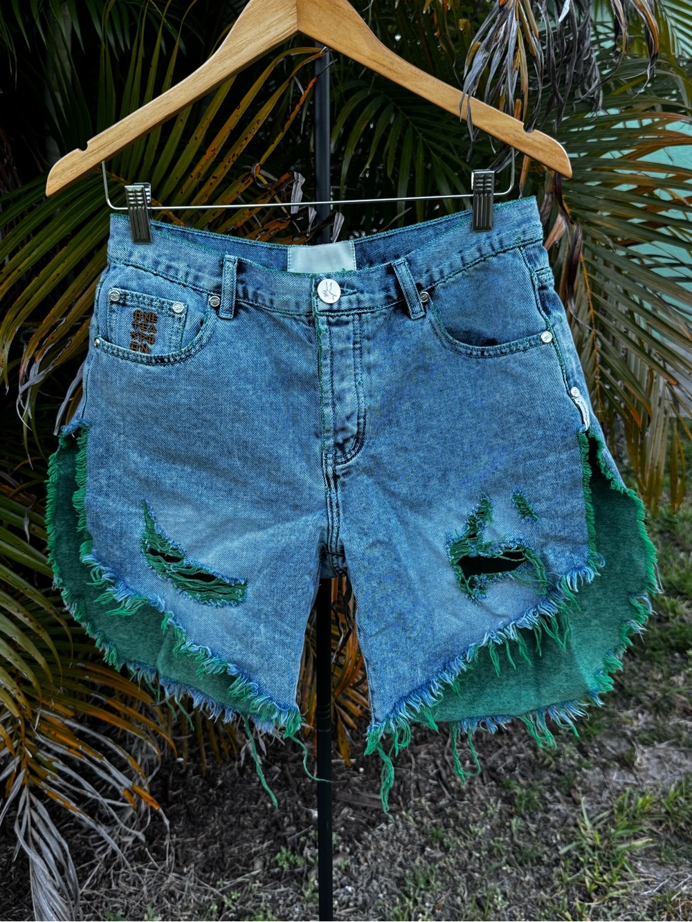 Free People x One Teaspoon Frankie shorts size 26 - Picture 1 of 12